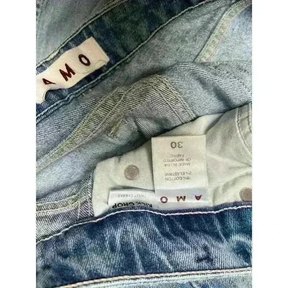 AMO KICK CROP SWEET CHEEKS MIDRISE JEAN SIZE 30